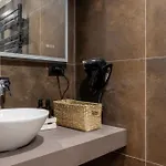 Apartament Mauvesweetrhome 4 *