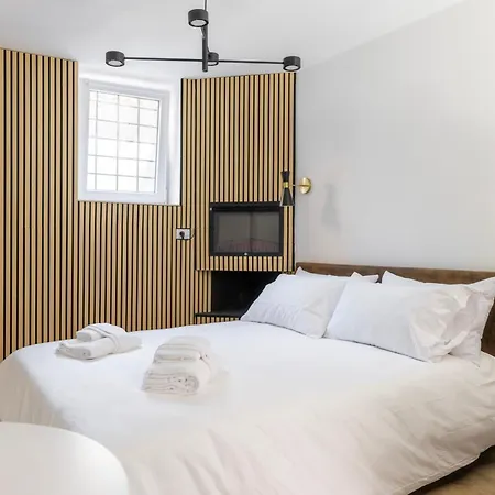 Apartament Mauvesweetrhome 4 *